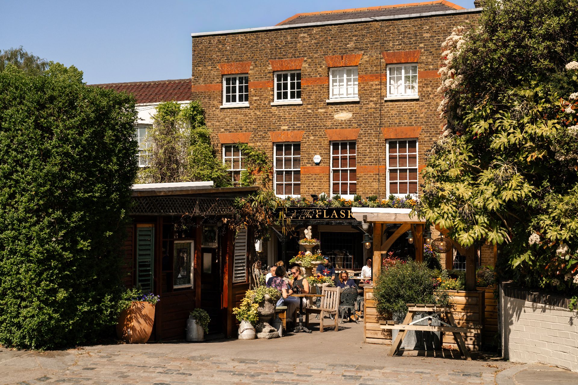 Flask Tavern, photo 5